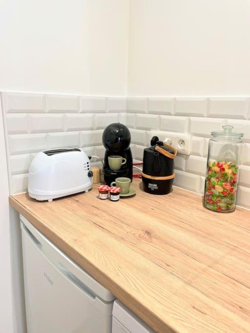 Hyper Centre Appartement Cosy Wifi ロデーズ エクステリア 写真